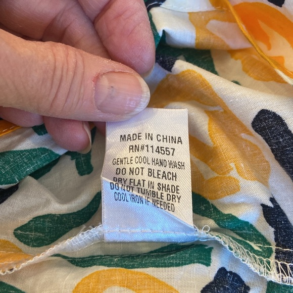 THML medium flutter sleeve top - Picture 5 of 7